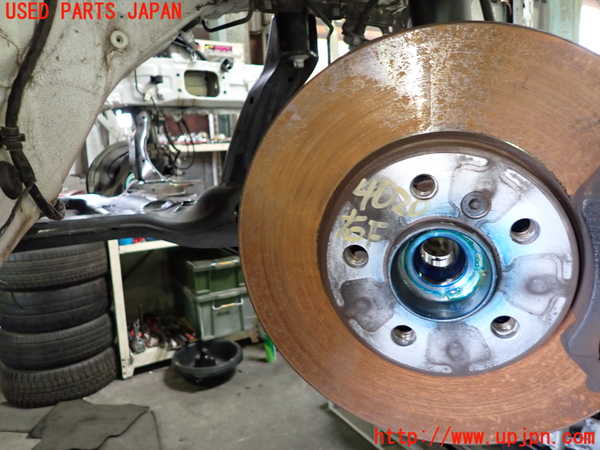 1UPJ-9240204290]BMW X1(AD20 F48)右フロントナックルハブ 中古_2