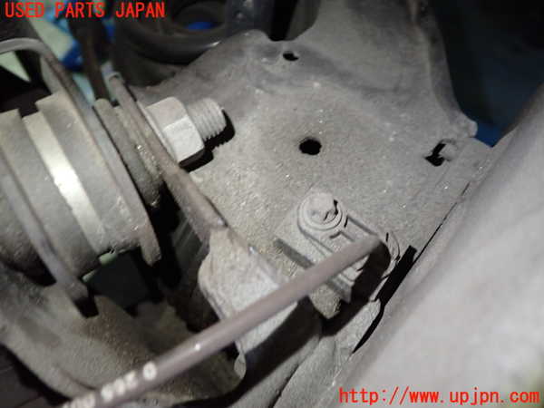 1UPJ-9240204300]BMW X1(AD20 F48)右リアナックルハブ 中古_2