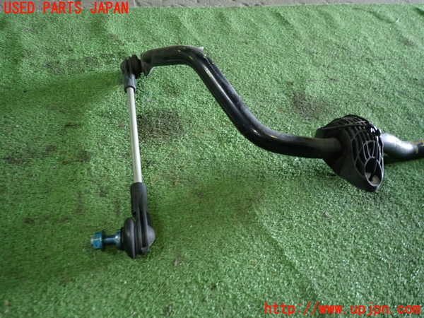 1UPJ-9240205440]BMW X1(AD20 F48)フロントスタビライザー 中古_2