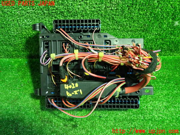 1UPJ-9240206741]BMW X1(AD20 F48)ヒューズボックス1 (室内 助手席側) 中古_2