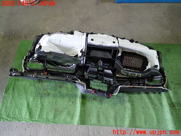 1UPJ-9240207505]BMW X1(AD20 F48)ダッシュボード 中古_4
