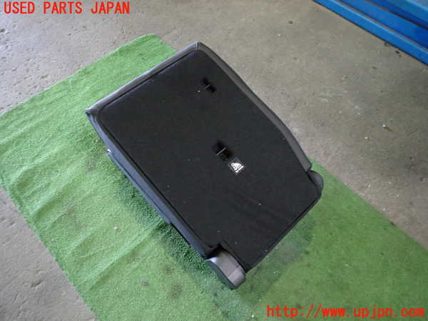1UPJ-9240207405]BMW X1(AD20 F48)右リアシート 中古_4