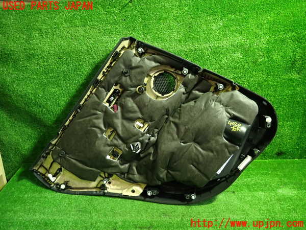1UPJ-9240201294]BMW X1(AD20 F48)右後ドア内張り 中古_3