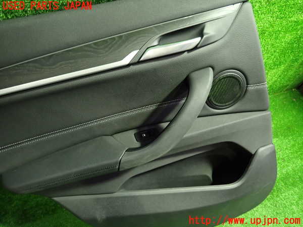 1UPJ-9240201324]BMW X1(AD20 F48)左後ドア内張り 中古_2