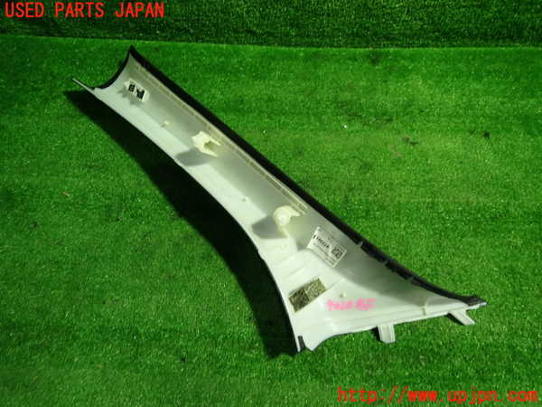 1UPJ-9240207655]BMW X1(AD20 F48)右フロントピラートリム 中古_2