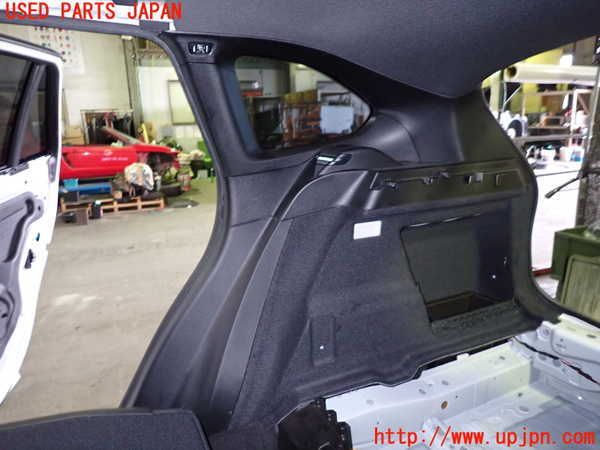 1UPJ-9240207675]BMW X1(AD20 F48)右リアピラートリム 中古_2