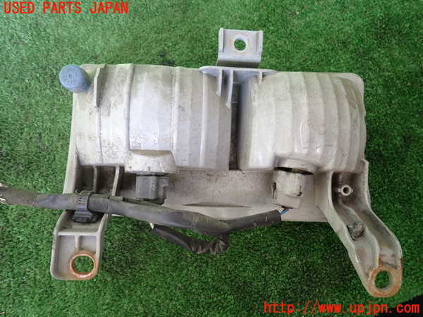 1UPJ-9240221156]FJクルーザー(GSJ15W)左リアコーナーランプ 中古_2