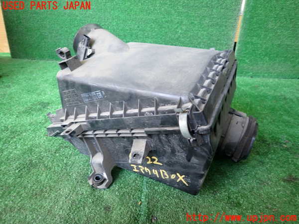 1UPJ-9240222560]FJクルーザー(GSJ15W)エアクリーナーボックス 中古_2