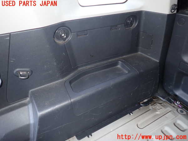 1UPJ-9240227675]FJクルーザー(GSJ15W)右リアピラートリム 中古_3