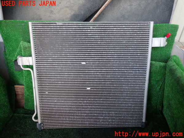 1UPJ-9240236031]エクスプローラー(1FMEU74P)エアコンコンデンサー1 【左ハンドル】 中古_2