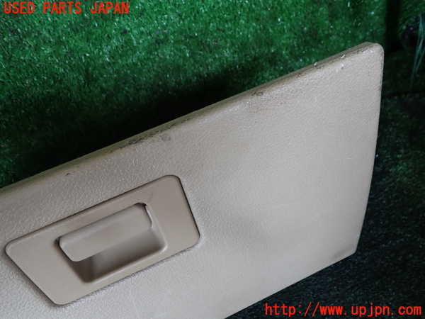 1UPJ-9240237516]エクスプローラー(1FMEU74P)グローブボックス1 【左ハンドル】 中古_2