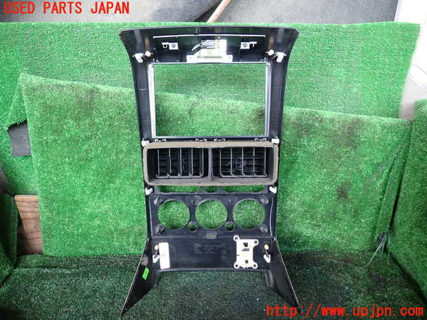 1UPJ-9240237526]エクスプローラー(1FMEU74P)エアコン吹き出し口1 (真中) 【左ハンドル】 中古_4