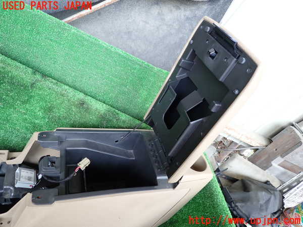 1UPJ-9240237540]エクスプローラー(1FMEU74P)センターコンソール 【左ハンドル】 中古_2