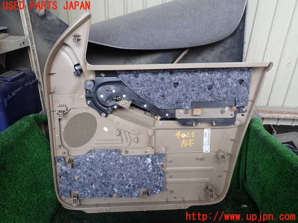 1UPJ-9240231264]エクスプローラー(1FMEU74P)左前ドア内張り 【左ハンドル】 中古_5