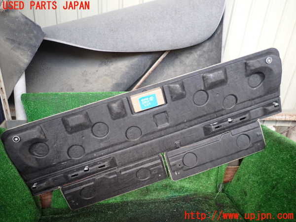 1UPJ-9240237772]エクスプローラー(1FMEU74P)ラゲッジトレイ2 【左ハンドル】 中古_2