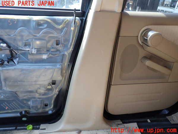 1UPJ-9240237665]エクスプローラー(1FMEU74P)右センターピラートリム 【左ハンドル】 中古_3