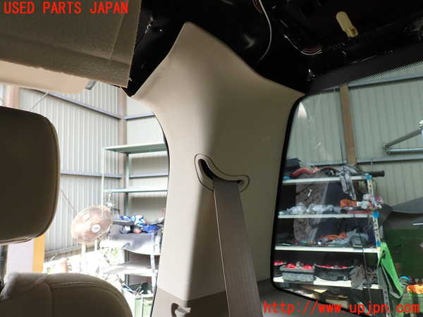 1UPJ-9240237680]エクスプローラー(1FMEU74P)左リアピラートリム 【左ハンドル】 中古_3