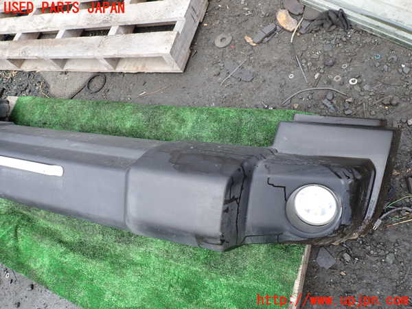 1UPJ-9240241010]ジープ・ラングラー アンリミテッド(JK36L)フロントバンパー 中古_2
