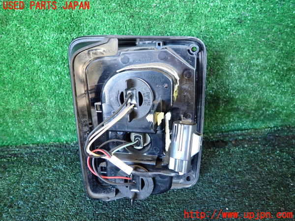 1UPJ-9240241530]ジープ・ラングラー アンリミテッド(JK36L)右テールランプ 中古_2