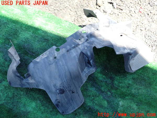 1UPJ-9240241090]ジープ・ラングラー アンリミテッド(JK36L)右前フェンダーライナー 中古_2