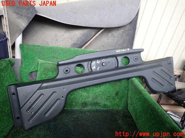 1UPJ-9240246411]ジープ・ラングラー アンリミテッド(JK36L)ルームランプ1 (1列目真中) 中古_3