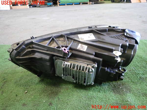 1UPJ-9240251130]ベンツ A200 d(177012 W177)右ヘッドライト LED 中古_3