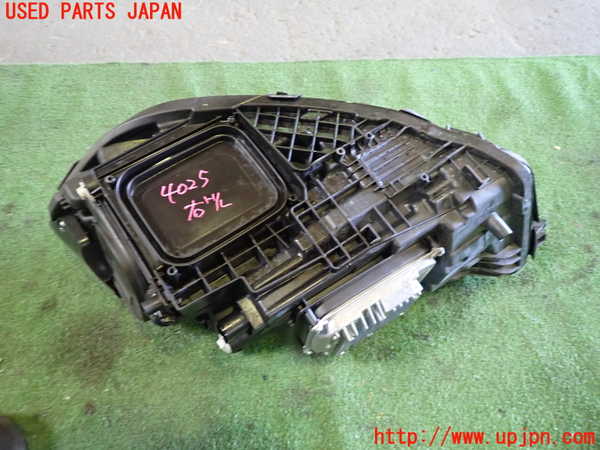 1UPJ-9240251130]ベンツ A200 d(177012 W177)右ヘッドライト LED 中古_4