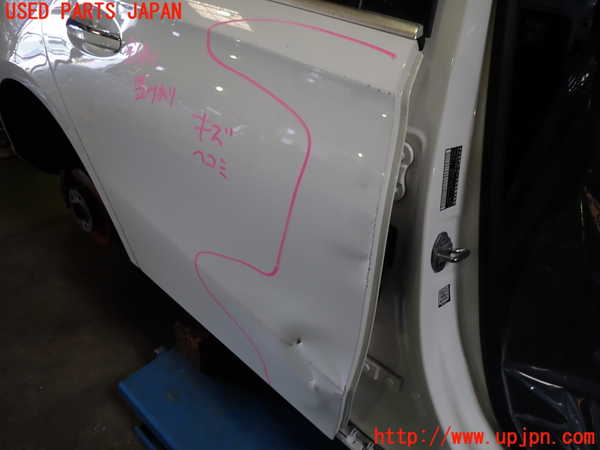 1UPJ-9240251290]ベンツ A200 d(177012 W177)右後ドア 43R-006723 中古_2