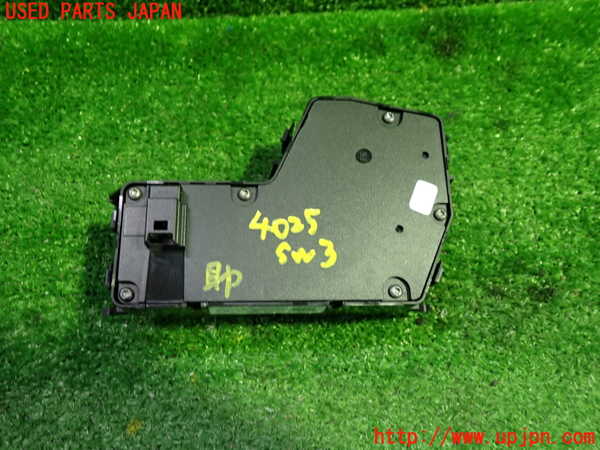 1UPJ-9240256308]ベンツ A200 d(177012 W177)スイッチ3 (助手席シートメモリー) 中古_2
