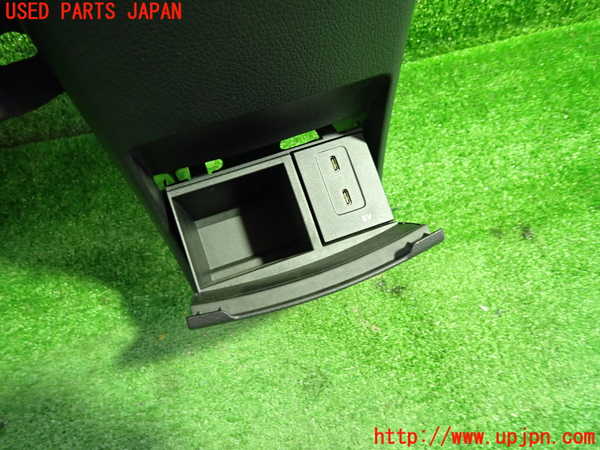 1UPJ-9240257841]ベンツ A200 d(177012 W177)小物入れ1 中古_2