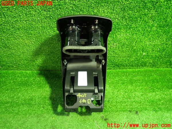 1UPJ-9240257841]ベンツ A200 d(177012 W177)小物入れ1 中古_3