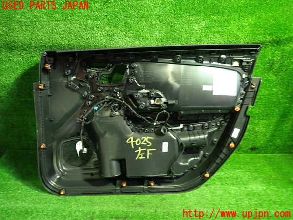 1UPJ-9240251264]ベンツ A200 d(177012 W177)左前ドア内張り 中古_3
