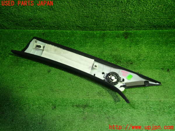 1UPJ-9240257655]ベンツ A200 d(177012 W177)右フロントピラートリム 中古_2