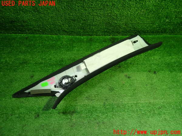 1UPJ-9240257660]ベンツ A200 d(177012 W177)左フロントピラートリム 中古_2