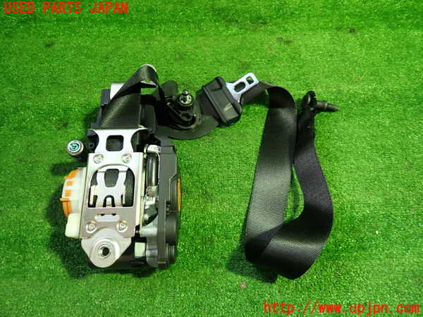 1UPJ-9240257075]ベンツ A200 d(177012 W177)助手席シートベルト 中古_3