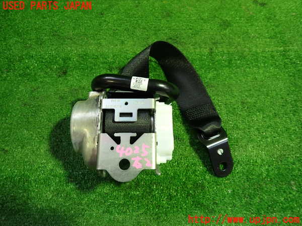 1UPJ-9240257155]ベンツ A200 d(177012 W177)右2列目シートベルト 中古_2