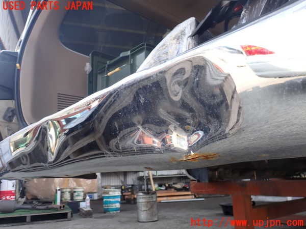 2UPJ-9240261610]ハイラックスサーフ(RZN185W)リアバンパー (ジャンク品) 中古_3