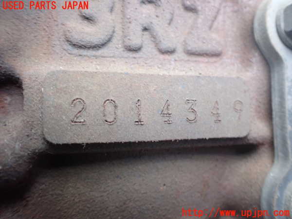 2UPJ-9240262010]ハイラックスサーフ(RZN185W)エンジン 3RZ-FE 4WD 中古_3