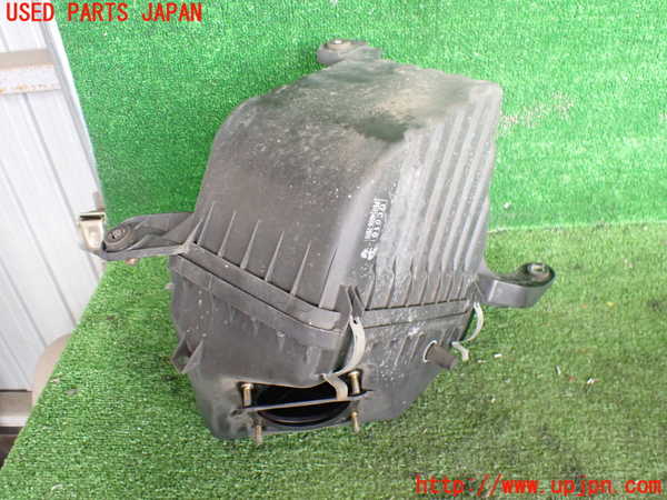 2UPJ-9240262560]ハイラックスサーフ(RZN185W)エアクリーナーボックス 中古_2