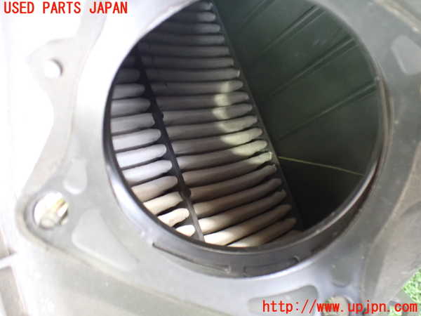2UPJ-9240262560]ハイラックスサーフ(RZN185W)エアクリーナーボックス 中古_3