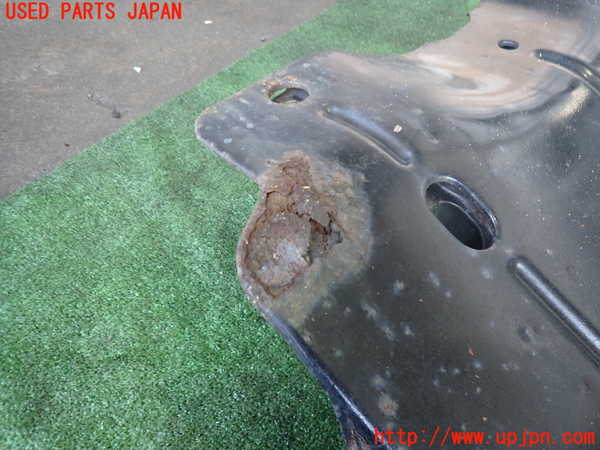 2UPJ-9240262170]ハイラックスサーフ(RZN185W)エンジンアンダーカバー (ジャンク品) 中古_2