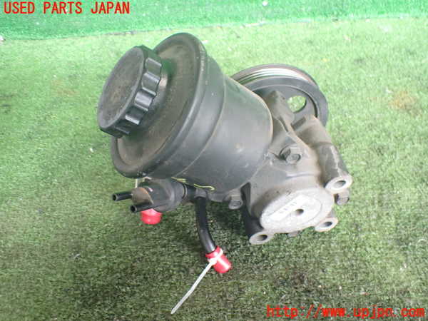 2UPJ-9240264250]ハイラックスサーフ(RZN185W)パワステポンプ 中古_2