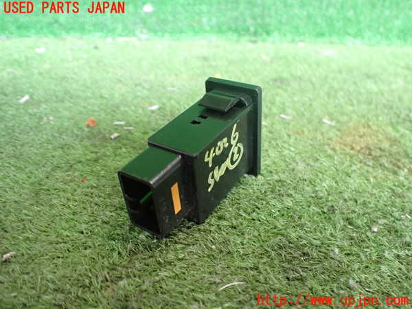 2UPJ-9240266307]ハイラックスサーフ(RZN185W)スイッチ2 (AC 100V) 中古_2