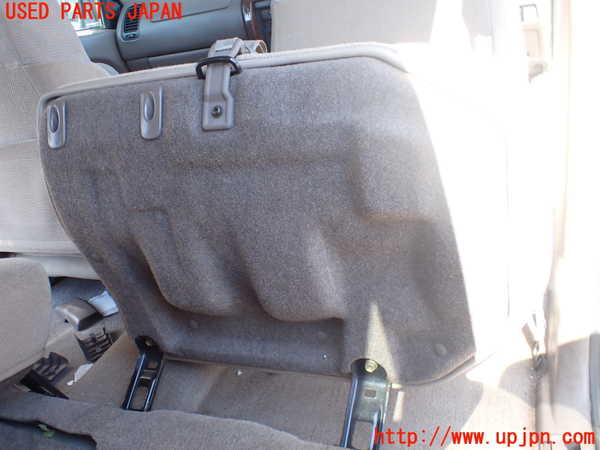 2UPJ-9240267405]ハイラックスサーフ(RZN185W)右リアシート 中古_4