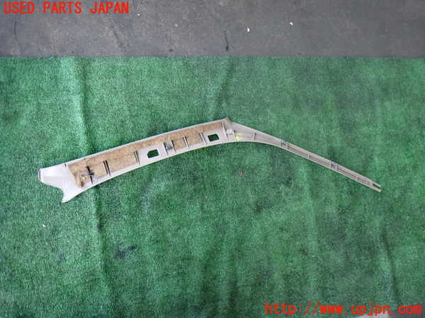 2UPJ-9240267660]ハイラックスサーフ(RZN185W)左フロントピラートリム 中古_2