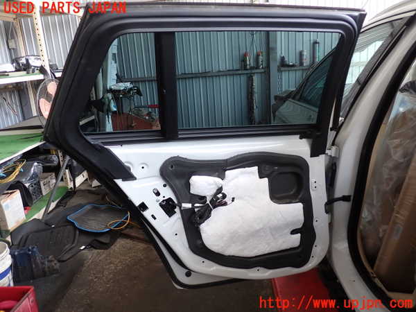 2UPJ-9240271320]BMW 523i ツーリング F11(XL20)左後ドア 中古 AGC M25 43R-00049_3