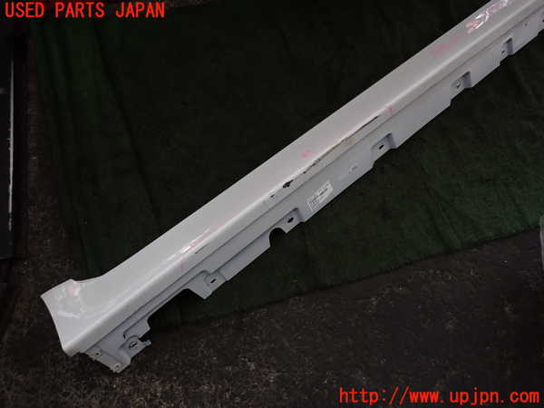 2UPJ-9240271390]BMW 523i ツーリング F11(XL20)右サイドステップ 中古_4