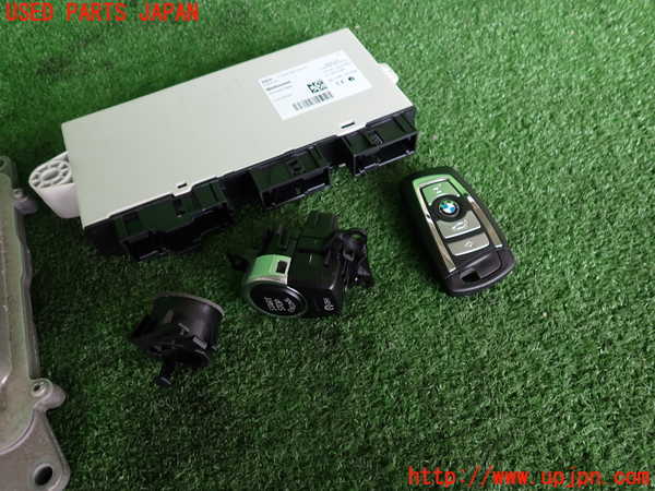 2UPJ-9240276110]BMW 523i ツーリング F11(XL20)エンジンコンピューター 中古 DME_3