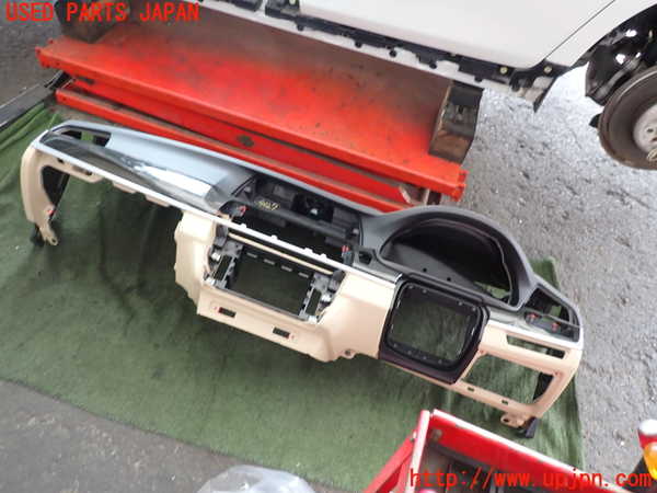 2UPJ-9240277505]BMW 523i ツーリング F11(XL20)ダッシュボード 中古_3