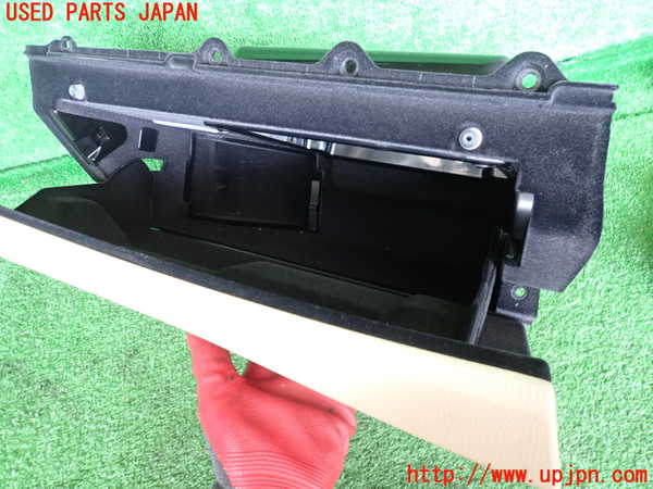 2UPJ-9240277516]BMW 523i ツーリング F11(XL20)グローブボックス1 中古_3